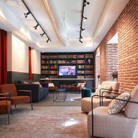 Latroupe Prado Hostel Madrid Kültér fotó
