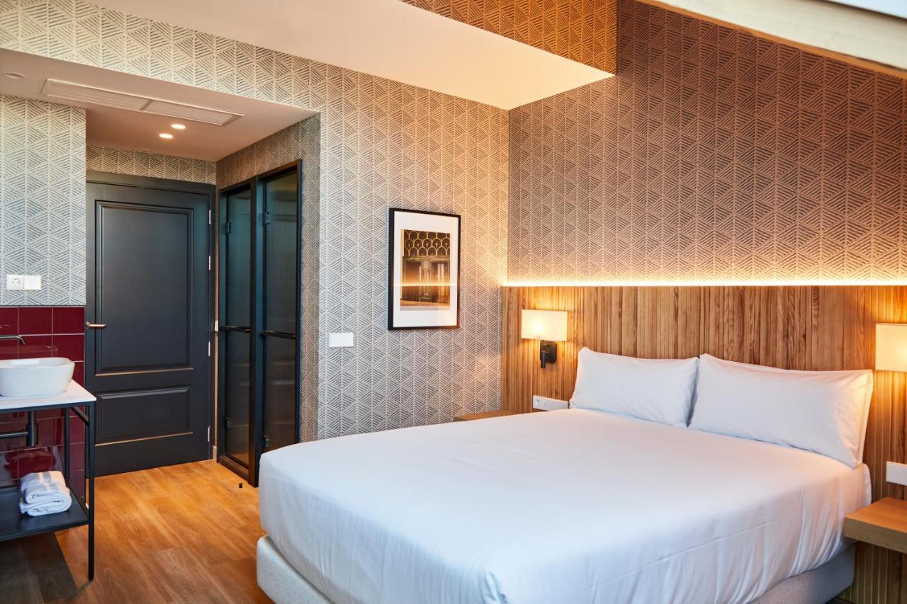 Latroupe Prado Hostel Madrid Kültér fotó
