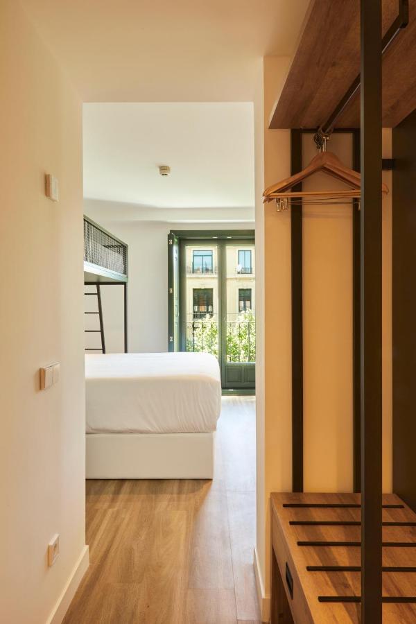 Latroupe Prado Hostel Madrid Kültér fotó