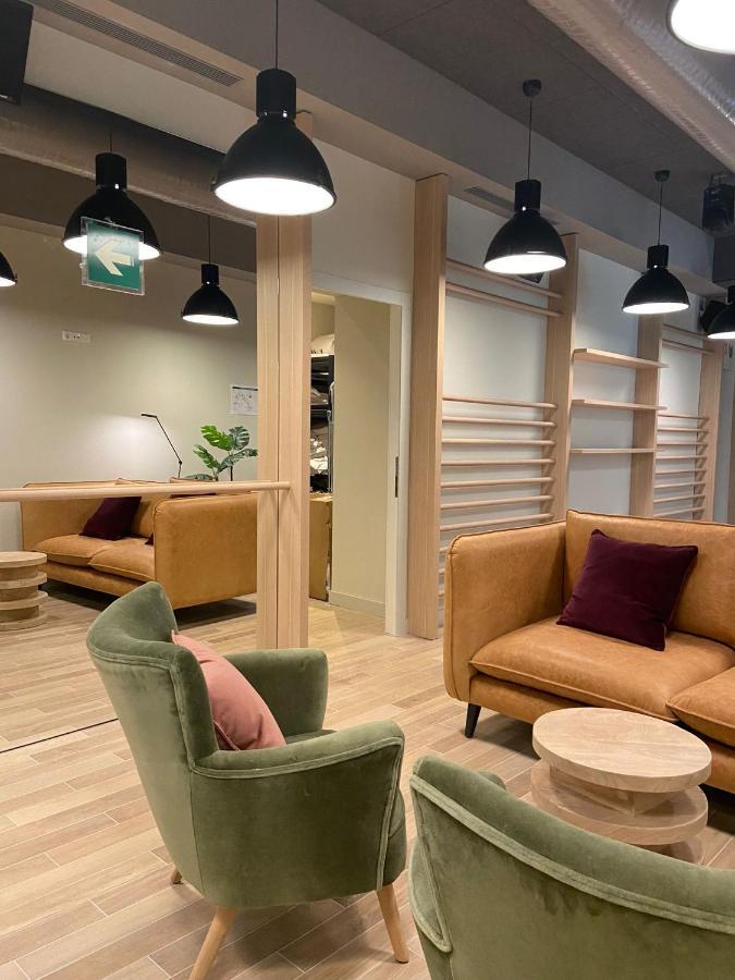 Latroupe Prado Hostel Madrid Kültér fotó