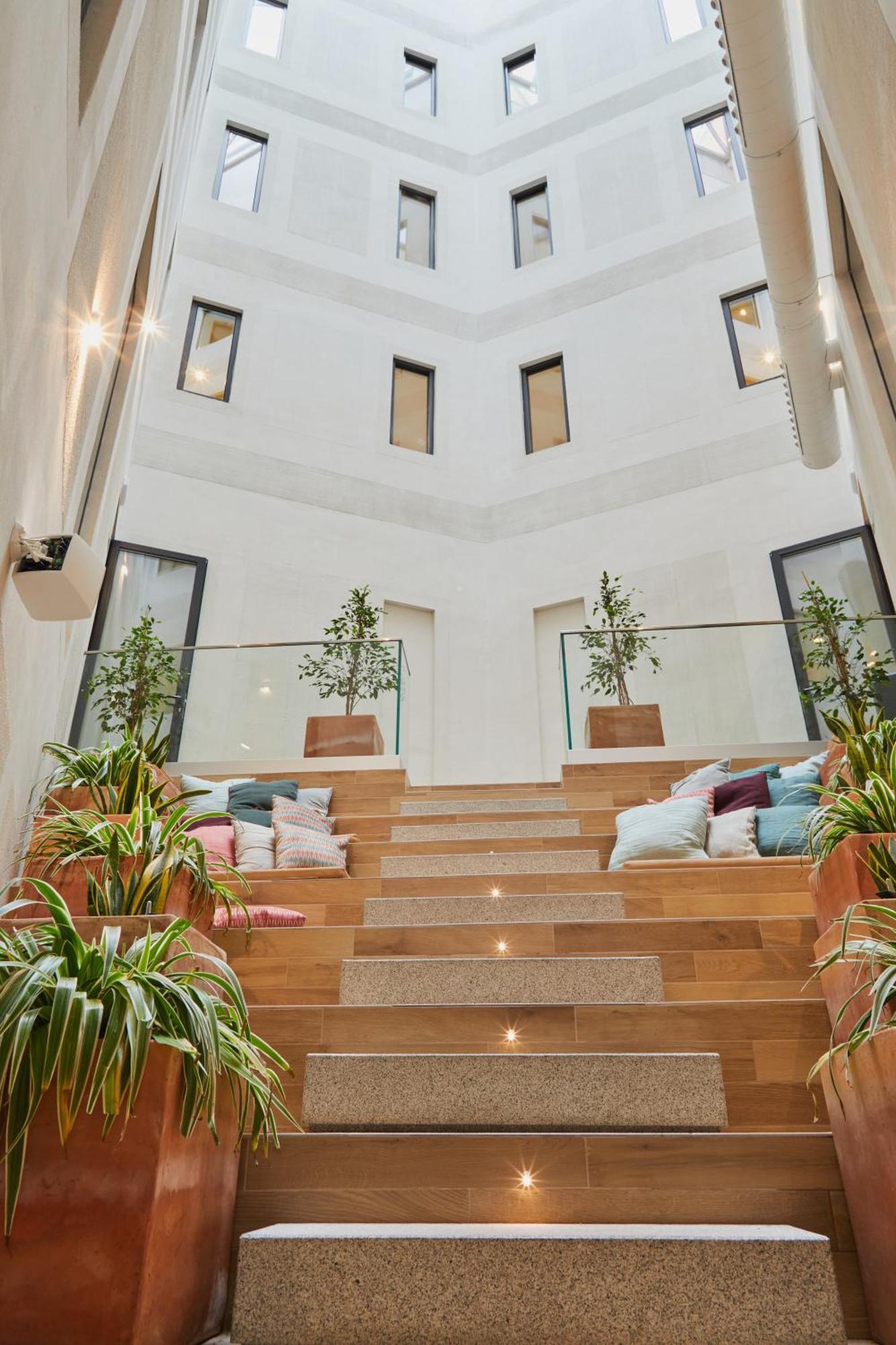 Latroupe Prado Hostel Madrid Kültér fotó